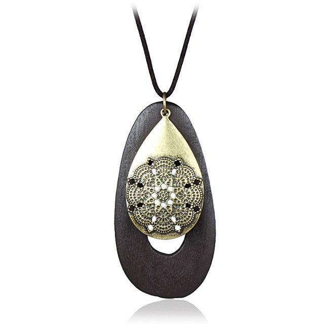 Elegant and Vintage Wooden Long Necklace