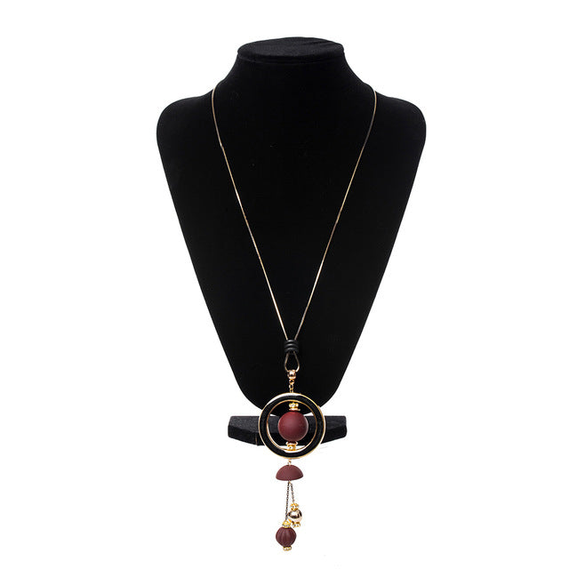 Wood Beads Necklace with circle pendant