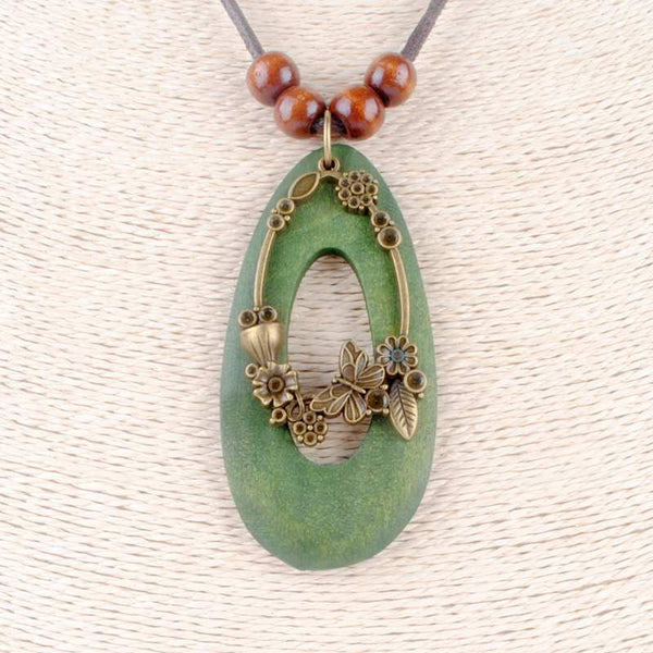 Adjustable Flower Pendant Necklace