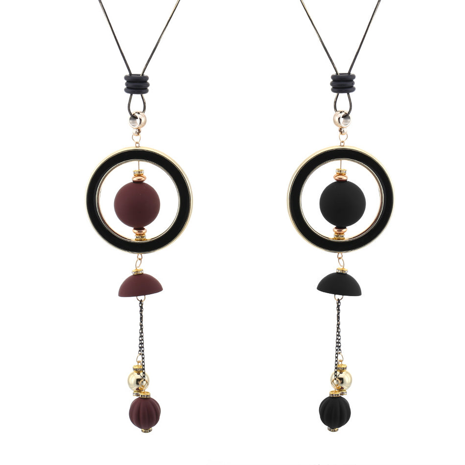 Wood Beads Necklace with circle pendant